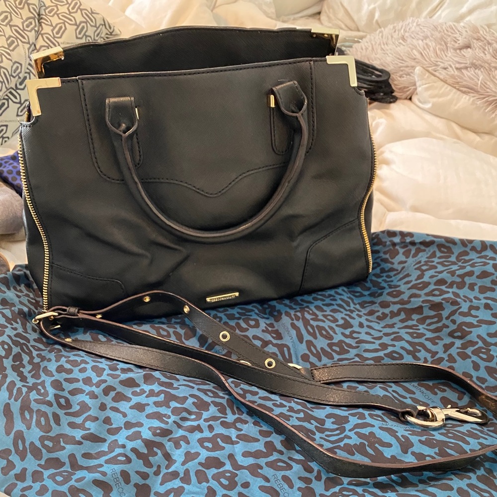 Cross Body Bag - Picture 2 of 2